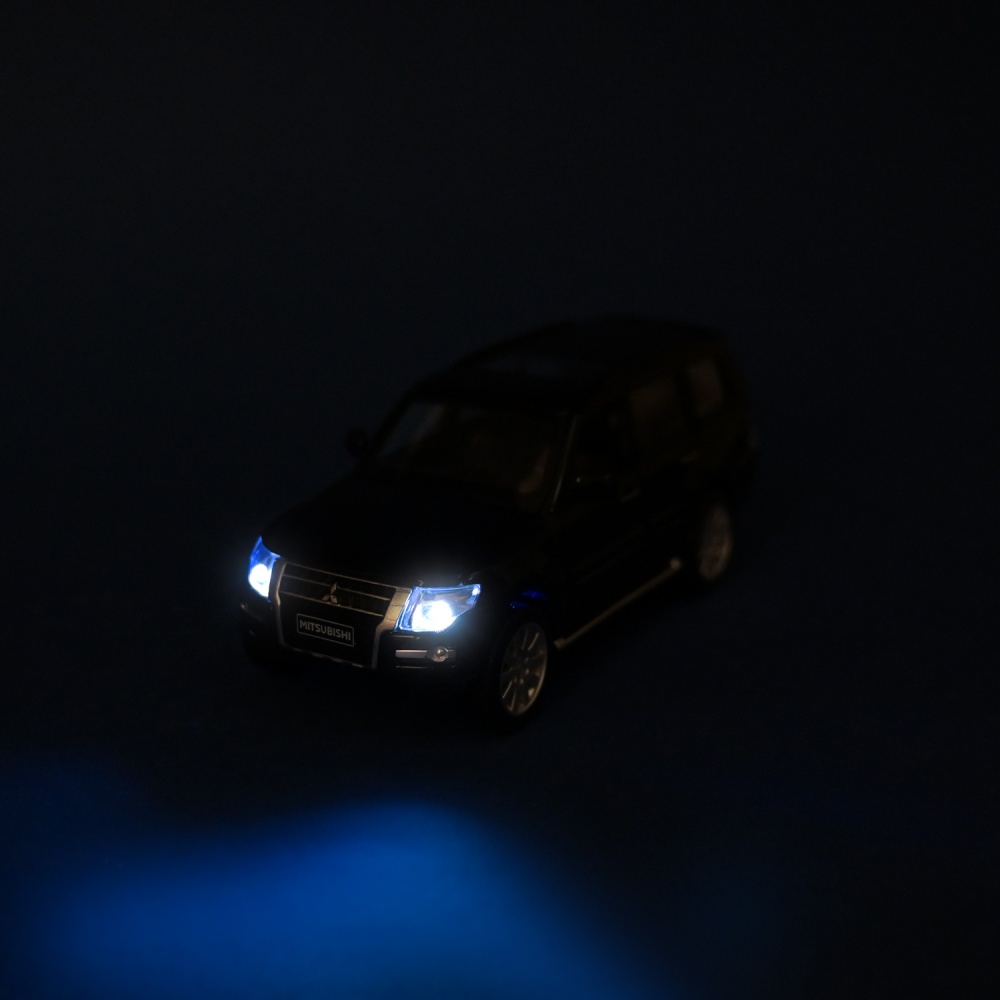 Машинка Shantou 1:33 68463B