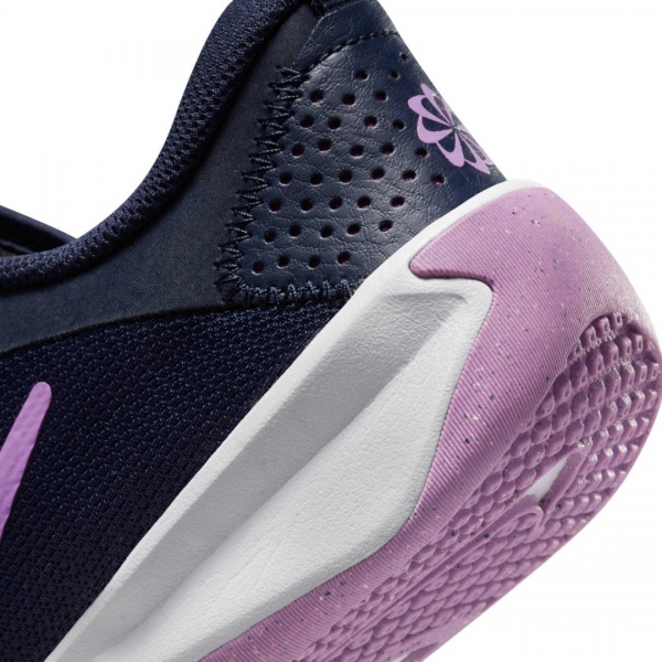 Кроссовки Nike NIKE OMNI MULTI-COURT DM9027-401 р.39 черный