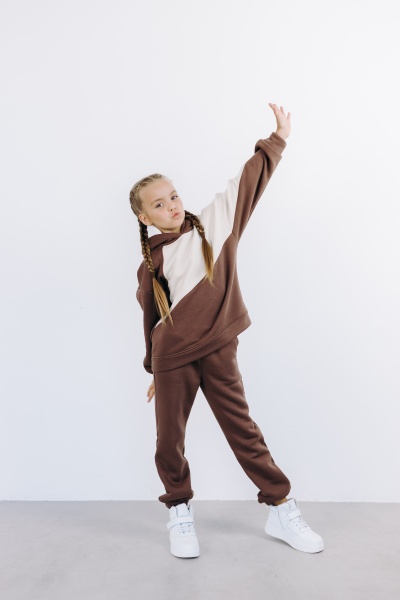 Спортивный костюм Obzor р.152 капучино 872 