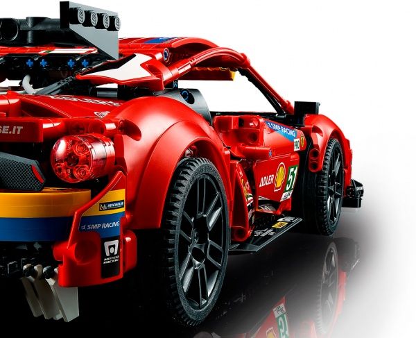 Конструктор LEGO Technic Ferrari 488 GTE “AF Corse #51” 42125