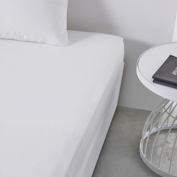 Простынь на резинке 1,5 160x200 см молочный Today 