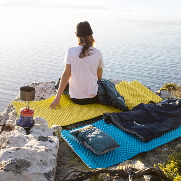 Коврик туристический Naturehike складной IXPE Thickened NH20FCD07, алюминиевая пленка, 25 мм, желтый