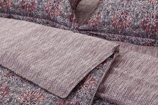 Комплект постельного белья Folon семейный красный Lameirinho 