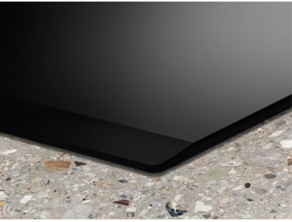 Варильна поверхня Electrolux EIS624