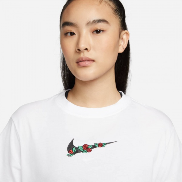 Футболка Nike W NSW TEE BF VDAY DN5886-100 р.XL білий