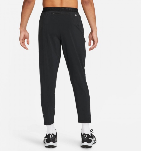Брюки Nike M NK DF DAWN RANGE PANT DX0855-010 р. S черный