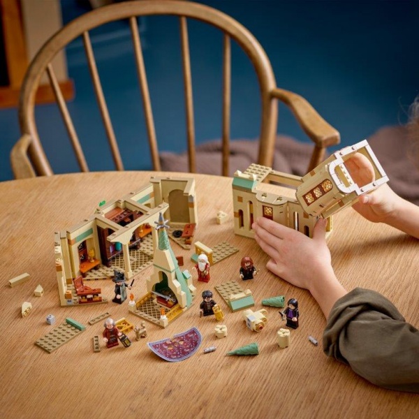 Конструктор LEGO Harry Potter Гоґвортс: Кабінет Дамблдора 76402