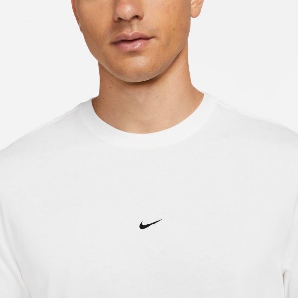 Футболка Nike M NK FC TEE SEASONAL GRPH HWT DH3702-100 р. L білий