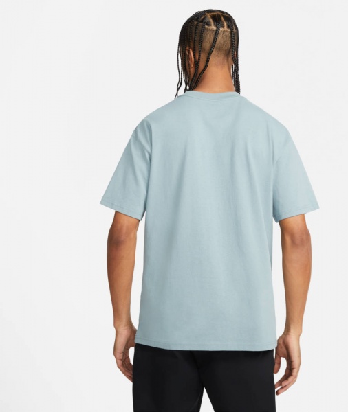 Футболка Nike M NSW SUST GRAPHIC TEE 2 DN5137-041 р.L темно-сірий