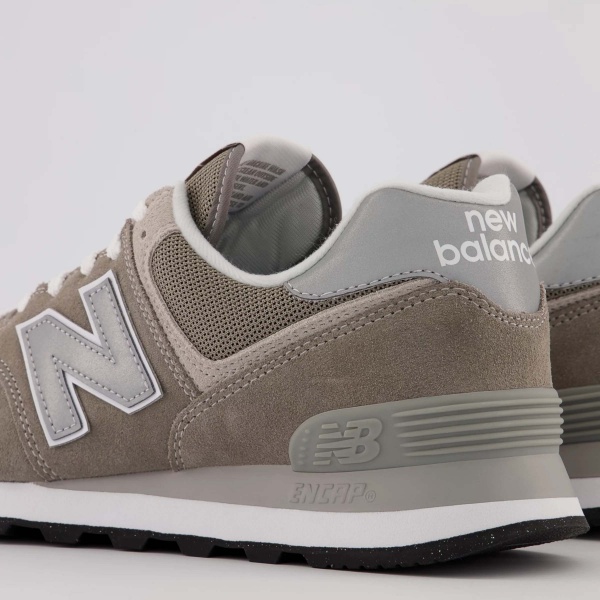 Кроссовки New Balance CLASSIC GL ML574EVG р.45 бежевый