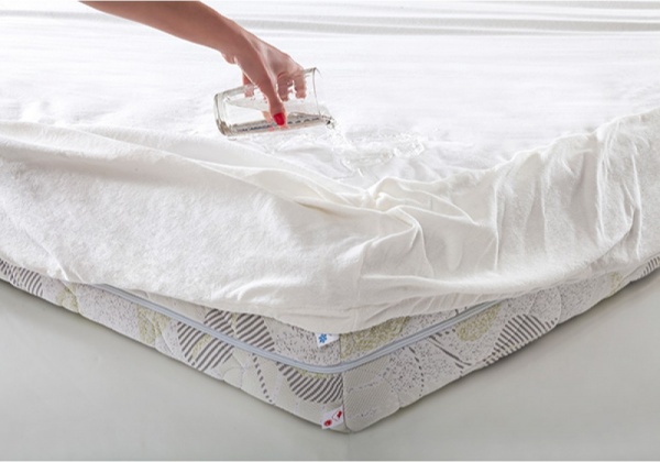 Наматрацник MatroLuxe вологостiйкий натяжний 25х140x200 см 