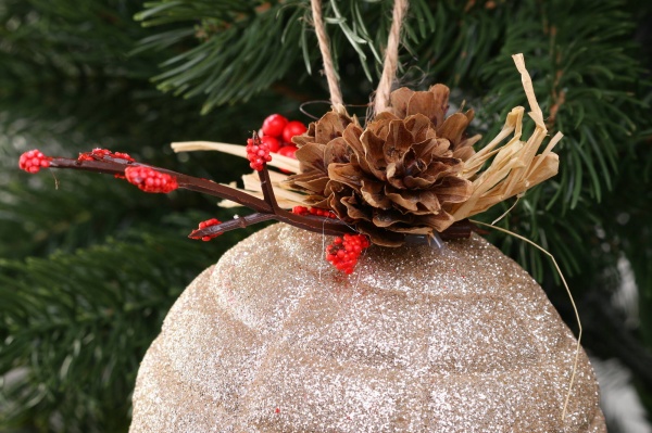 Декоративная подвеска Шар с декором 8 см MD2161