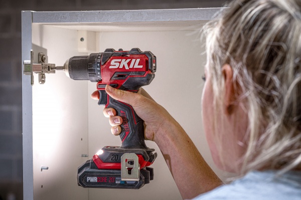 Шуруповерт акумуляторний SKIL Compact DD1E3065CA