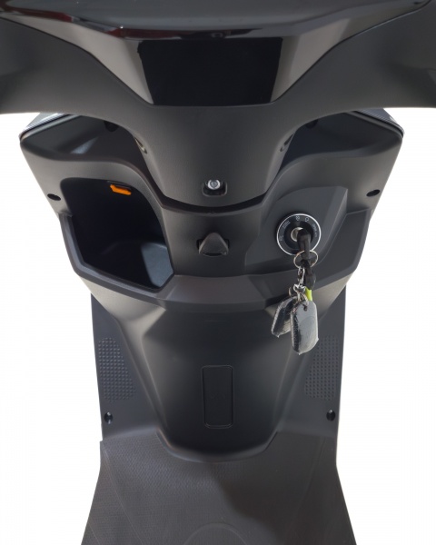 Электроскутер YADEA RN blue