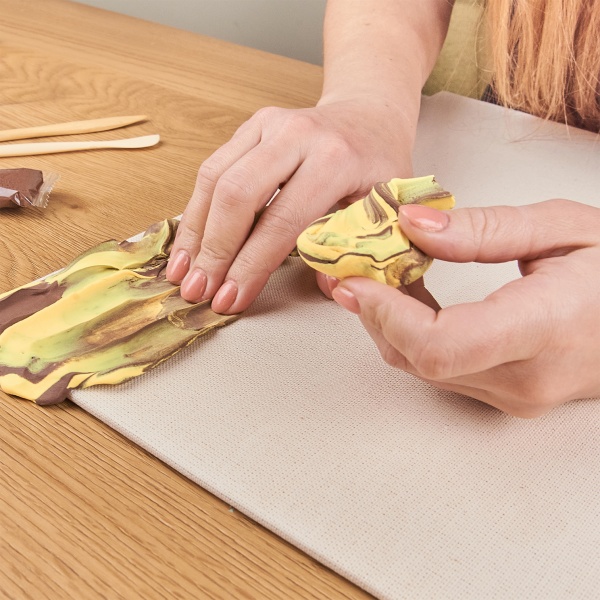 Набір для створення об'ємної картини Поцілунок 30х40 см 10006 OKTO 