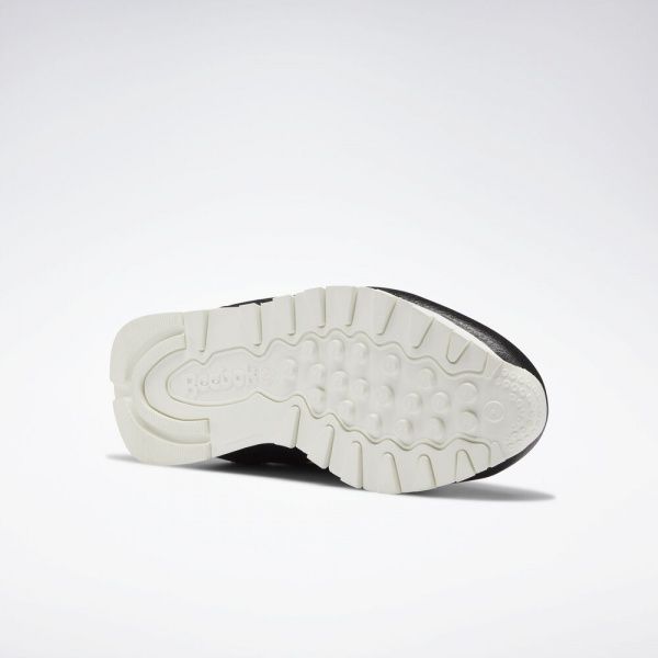 Ботинки Reebok CL LTHR ARCTIC BOOT DV7233 р. 9 черный