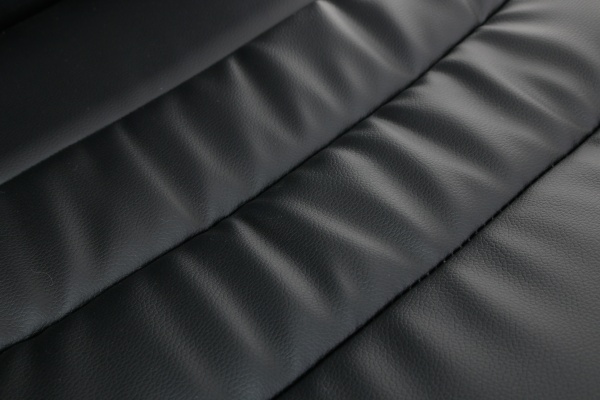 Крісло Март XH-2106A чорний 