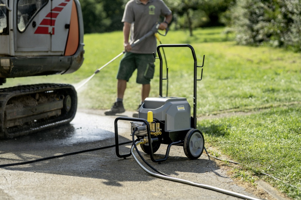 Мойка высокого давления Karcher HD 6/15-4 M Classic 1.367-900.0