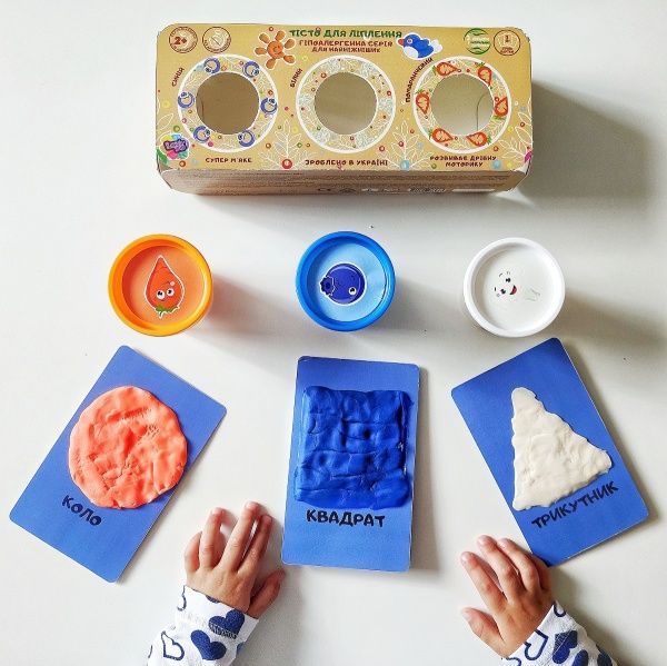 Набір тіста для ліплення OKTO Еко серія: 3 кольори по 100 г та дерев'яний інструмент 41118