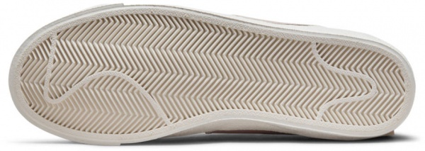 Кроссовки Nike DQ1470-102 р.US 6 белый