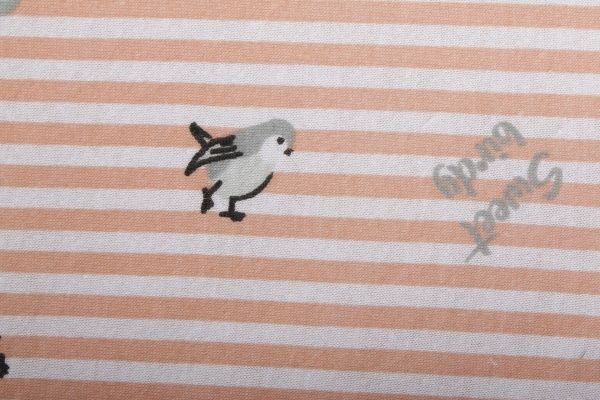 Простирадло на резинці трикотажне Пташки на стрічці 90x200 см рожевий із принтом Homeline 