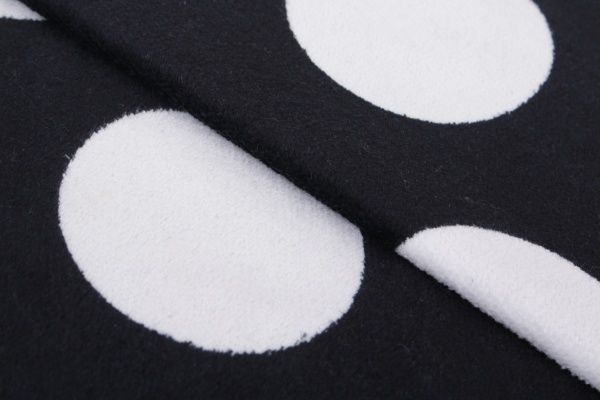 Полотенце Белые горохи 75x150 см черный с белым Home Line 