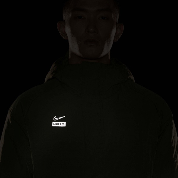 Куртка-парка Nike M NK FC LNGR SDLN FILLED JKT DJ0991-335 р.M зеленый