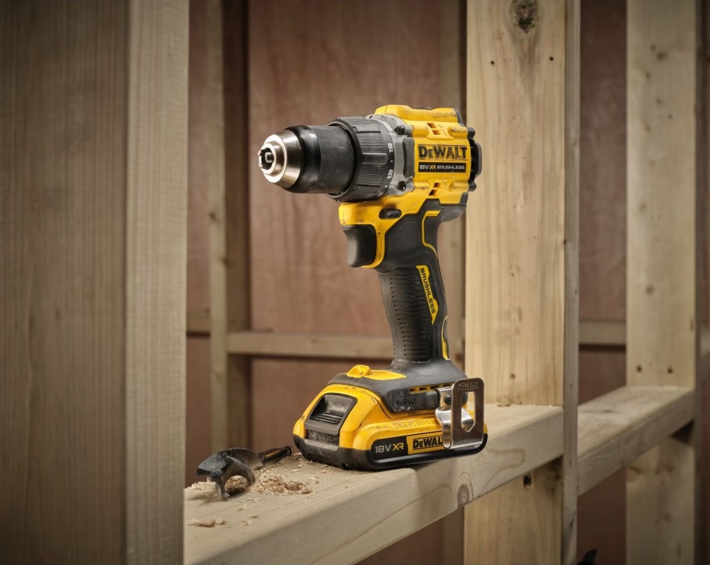 Шуруповерт аккумуляторный DeWalt DCD794D2T