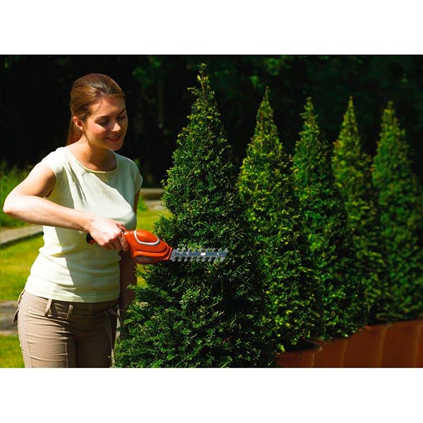 Кусторез Black+Decker GSL700KIT