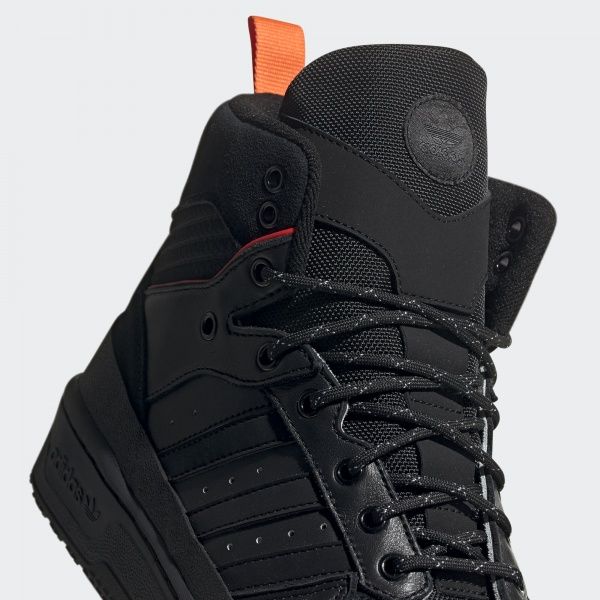 Ботинки Adidas RIVALRY TR EE5528 р. 11,5 черный