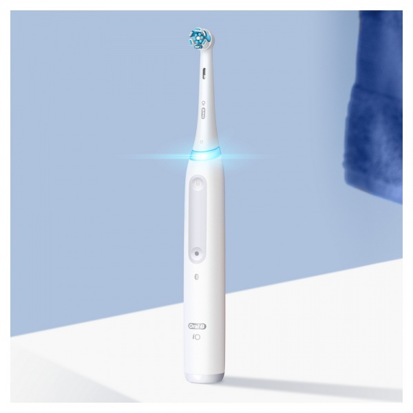 Електрична зубна щітка Oral-B iO Серія 4 Біла (80364076)