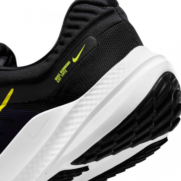 Кроссовки Nike NIKE QUEST 5 DD0204-008 р.45,5 черный