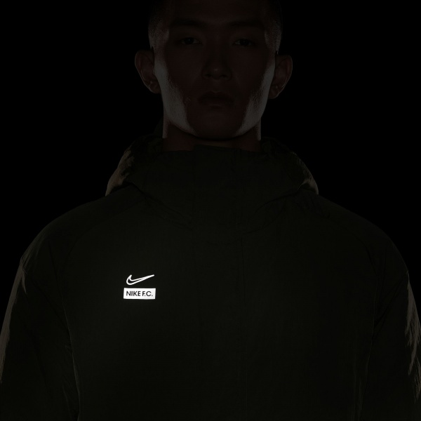 Пальто Nike M NK FC LNGR SDLN FILLED JKT DJ0991-335 р.2XL зелений