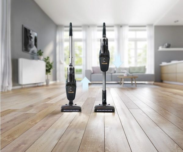 Пылесос аккумуляторный Electrolux PURE F9 PF91-4ST 