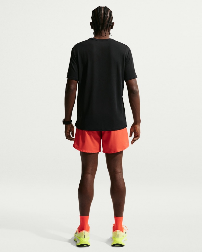 Футболка Nike M NK DF UV MILER SS IF2082-010 р.M черный