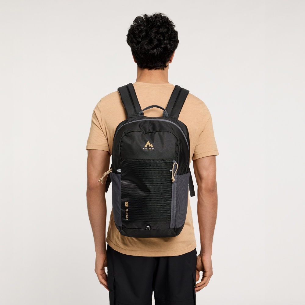 Рюкзак McKinley Finch CT 20 410572-911057 20 л черный