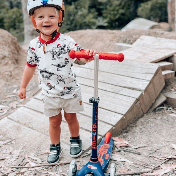 Самокат Micro Mobillity Systems Mini Deluxe LED синий MMD118 