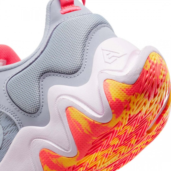 Кросівки Nike GIANNIS IMMORTALITY 2 DM0825-600 р.41 червоний