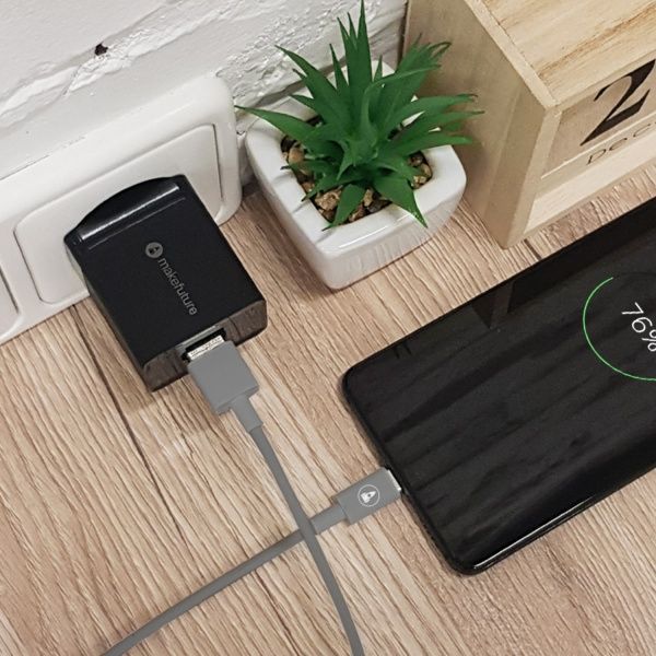 Зарядное устройство MakeFuture 2.4A 2USB Auto-ID Black + кабель Type-C (MCWC-C22BK)