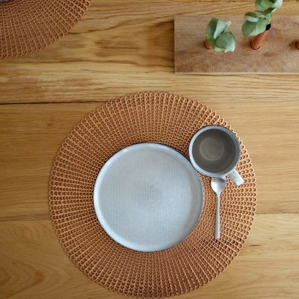 Коврик для сервировки Cut out ПВХ бронза Ø41 см Zeller