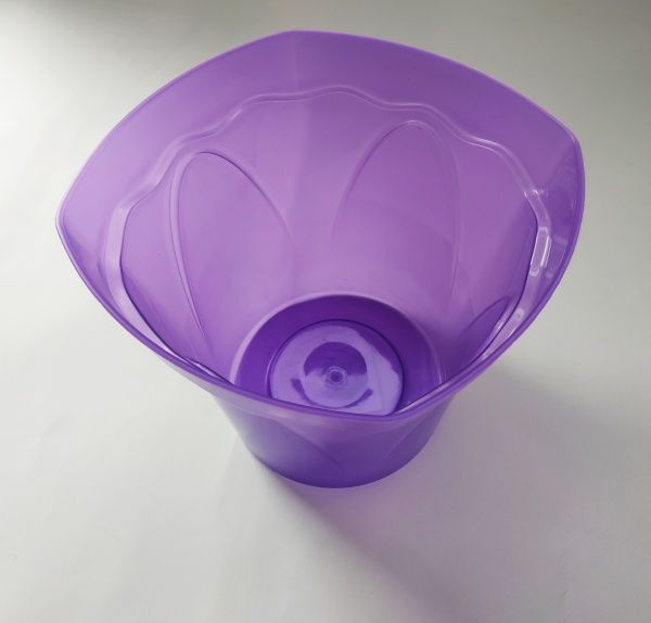 Кашпо пластикове «Магнолія» d20.3 см фігурний колір в асортименті 