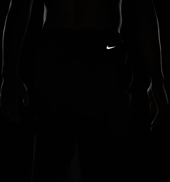 Брюки Nike M NK DF DAWN RANGE PANT DX0855-010 р. S черный