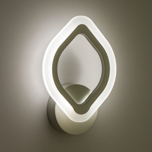 Бра Luminaria LED 12 Вт білий матовий AZALIA 12W 