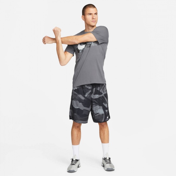 Шорты Nike M NK DF TOTALITY 9IN UL CAMO FB7084-010 р. S серый