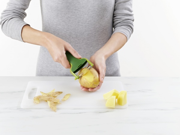 Овощечистка горизонтальная с защитой Gadgets зеленый 1000965 Joseph Joseph 