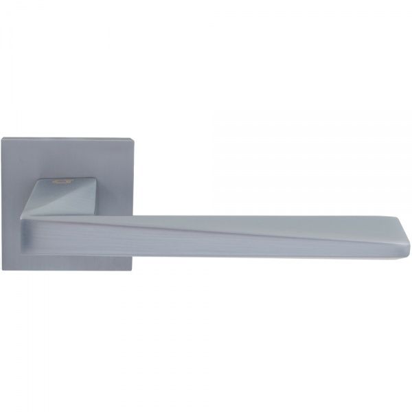 Ручка на розетці Comit Novelty А матовий хром