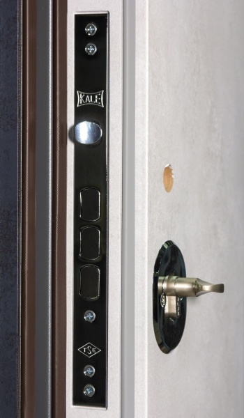 Двері вхідні Булат Гарант 535 бетон антрацит 2050x850 мм ліві