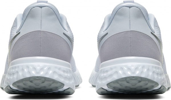Кроссовки Nike WMNS NIKE REVOLUTION 5 BQ3207-100 р.US 7 белый