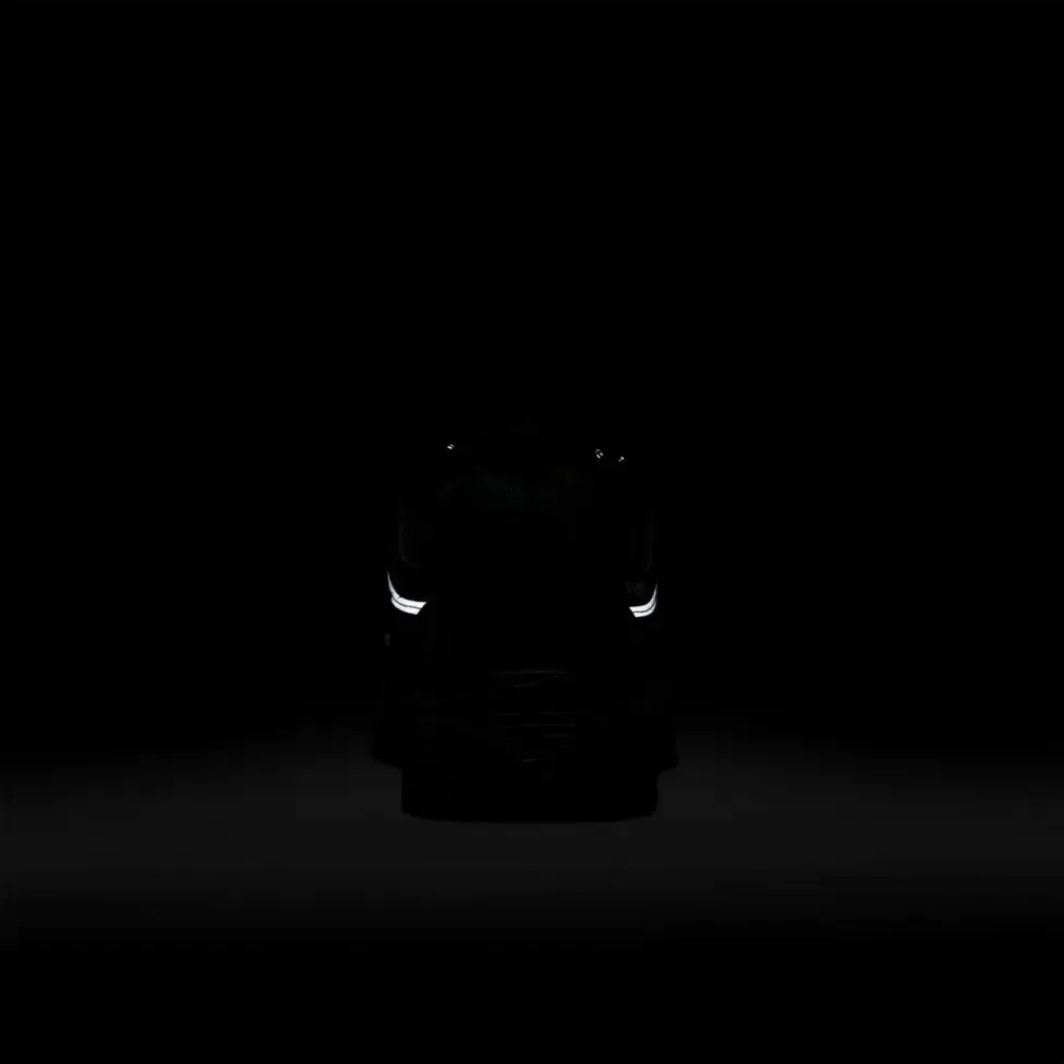 Кросівки чоловічі демісезонні Nike WMNS P-6000 FV0943-001 р.43 чорні