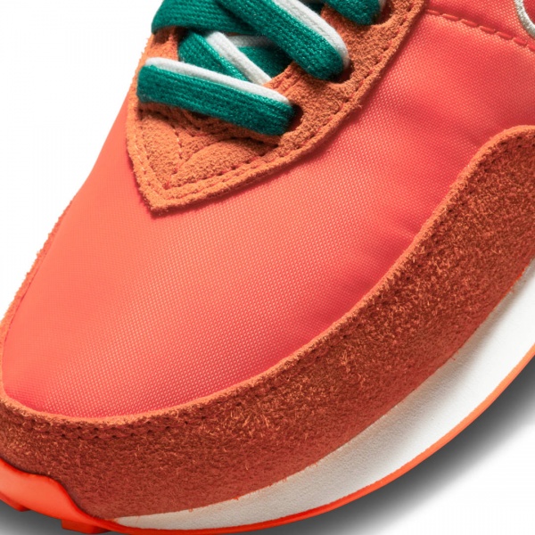 Кроссовки Nike WAFFLE TRAINER 2 DH4390-800 р.US 11 оранжевый